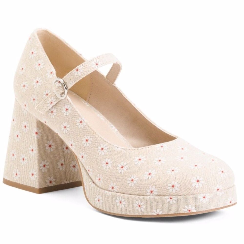 NEW Madden Girl Y2K Mantel Beige Floral Mary Jane Platform Heels Size 9.5M